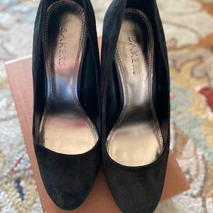 2/$50 Bakers suede high heel pumps